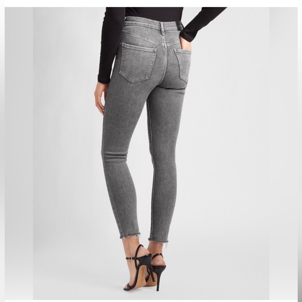 Express Jeans - Picture 2 of 5